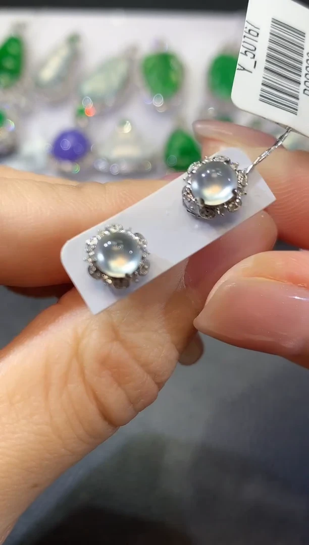 【闪购商品】翡翠耳饰18K金镶嵌A37 多样性发货一对