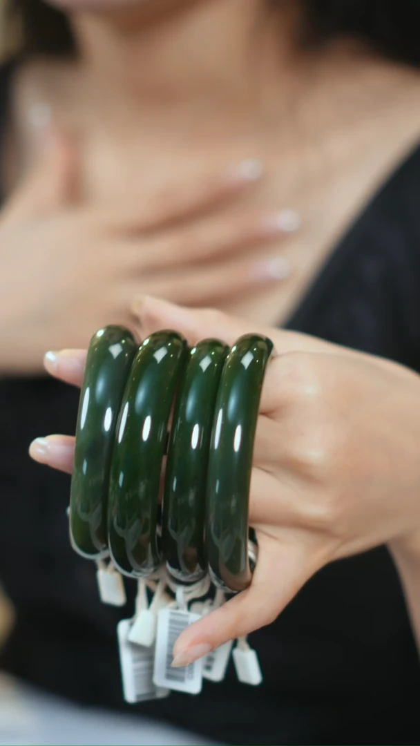 未镶嵌手镯和田玉 多样性发一C0003