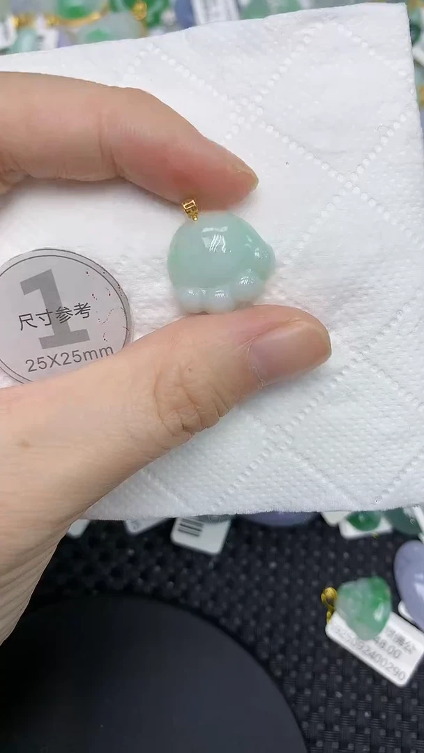 颈饰18K金镶嵌翡翠11111111111