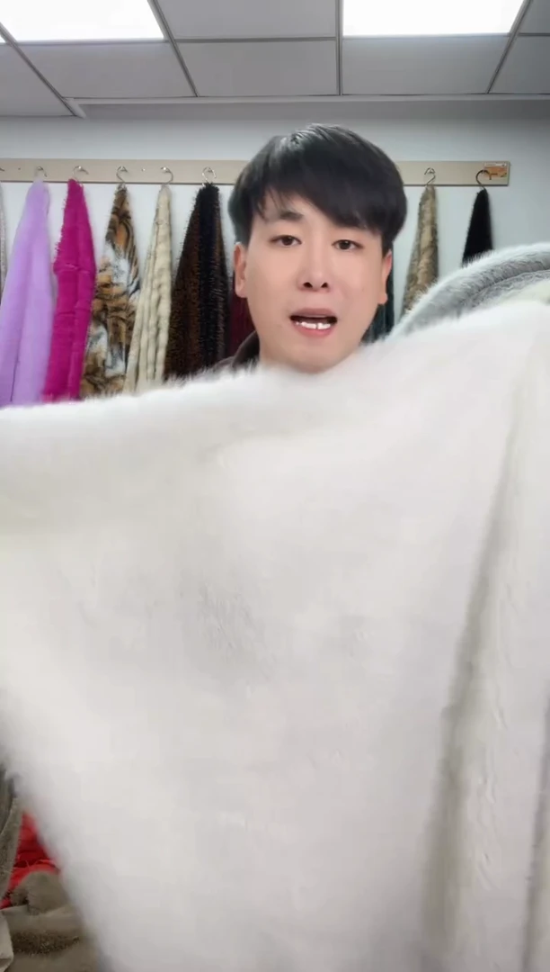 狐狸毛A31，尺寸1.8*1