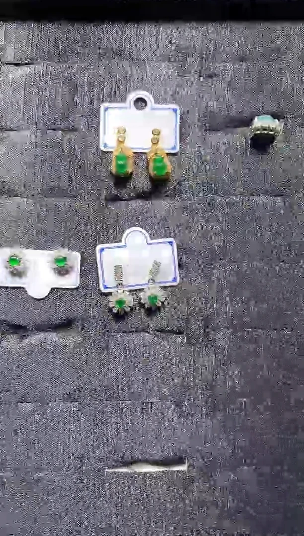 【闪购商品】翡翠耳饰未镶嵌4定制翡翠-多样性发货（发其一）