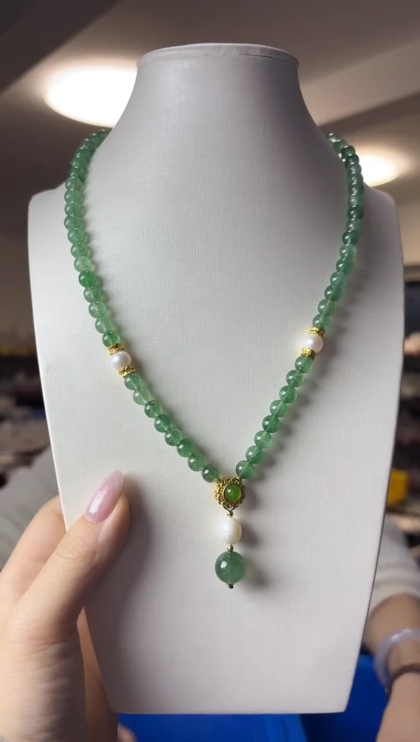 颈饰未镶嵌水晶（多样性发一件）