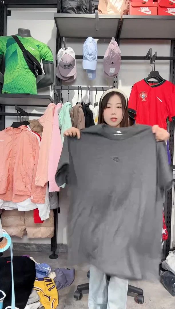 1361   编码 瑕疵款直播间过款为准 尺码 L