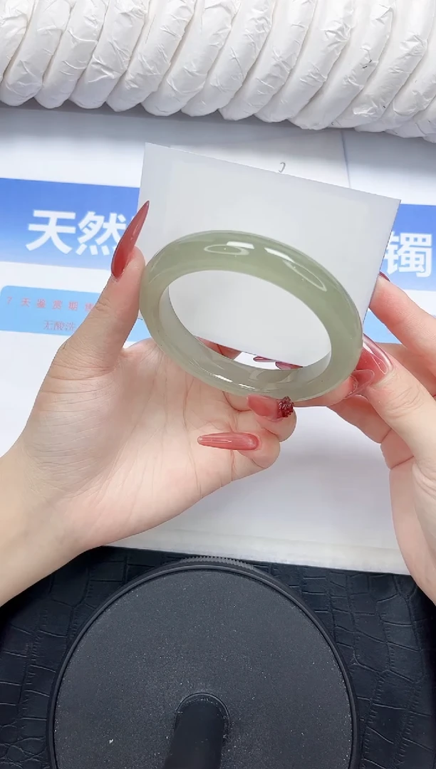 石英质玉手镯未镶嵌16-58