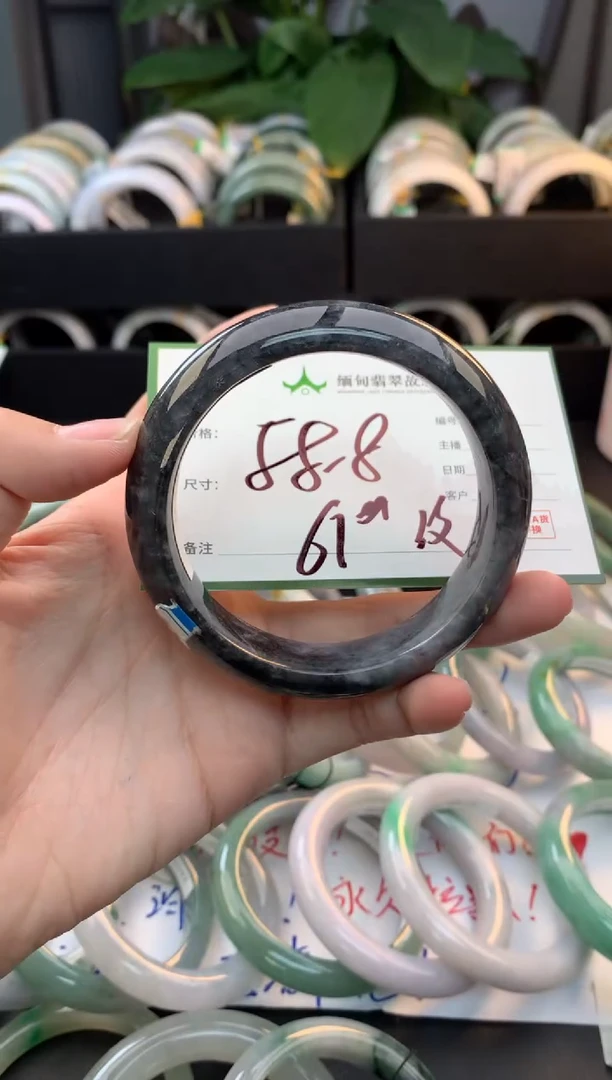 未镶嵌手镯翡翠?***大毛货需精细抛光+多人