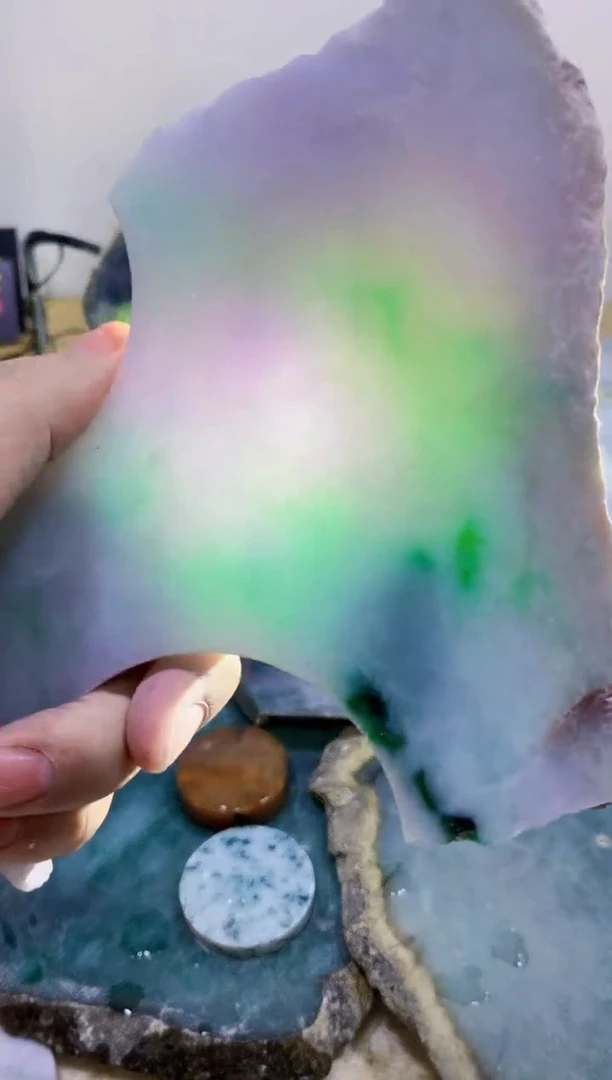 翡翠裸石0蒙0翡翠珠宝082