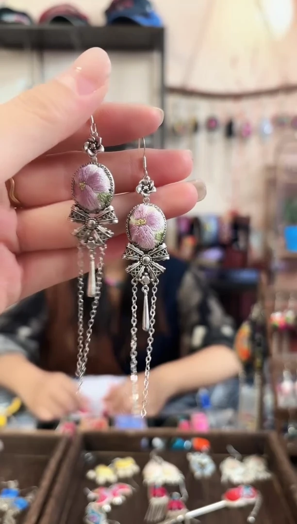 织绣民族风非遗老绣饰品215