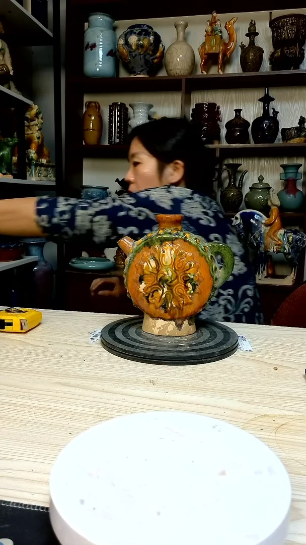 经典精美复古风格瓷器