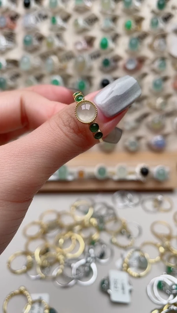 【闪购商品】翡翠戒指银S925镶嵌...........