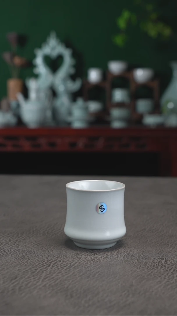 65号月白马蹄杯有瑕体验价简包~帆