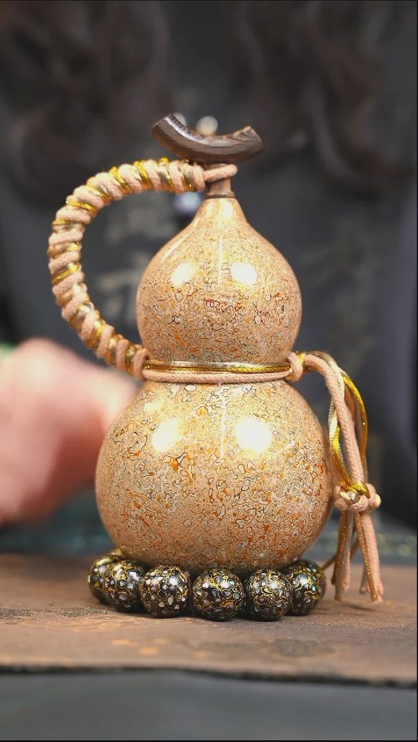【闪购商品】YQ154漆艺酒葫芦不包手串及旋转底座
