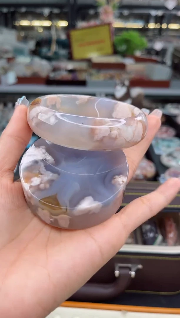 【闪购商品】石英质玉手镯未镶嵌63圈口（赠品镯心）6411923