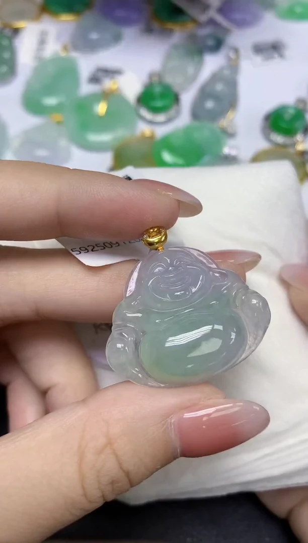 颈饰18K金镶嵌翡翠天然缅甸翡翠A货多样性发一件