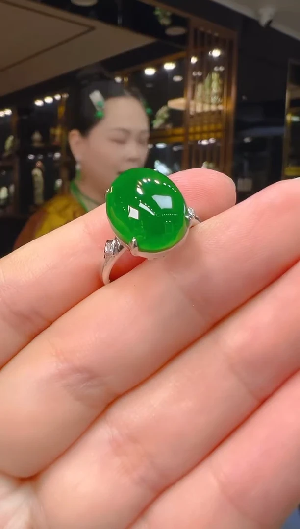 翡翠戒指18K金镶嵌045