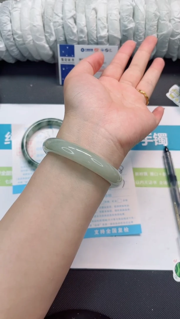 石英质玉手镯未镶嵌338-62