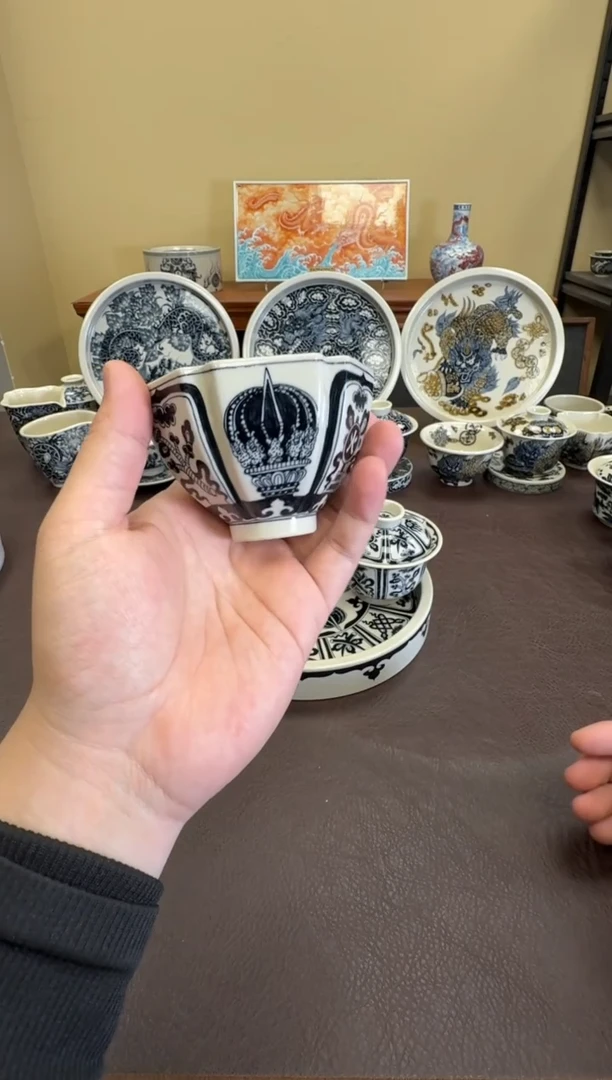 二号釉金刚杂宝六方杯