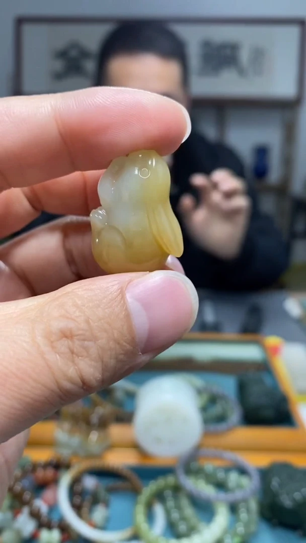 颈饰未镶嵌和田玉96