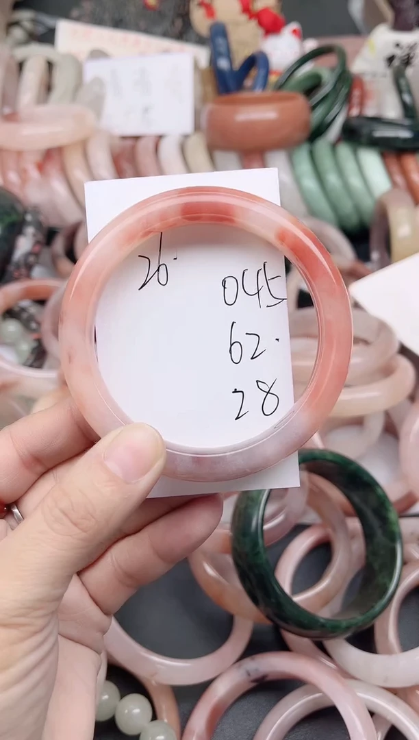 未镶嵌手镯石英质玉045