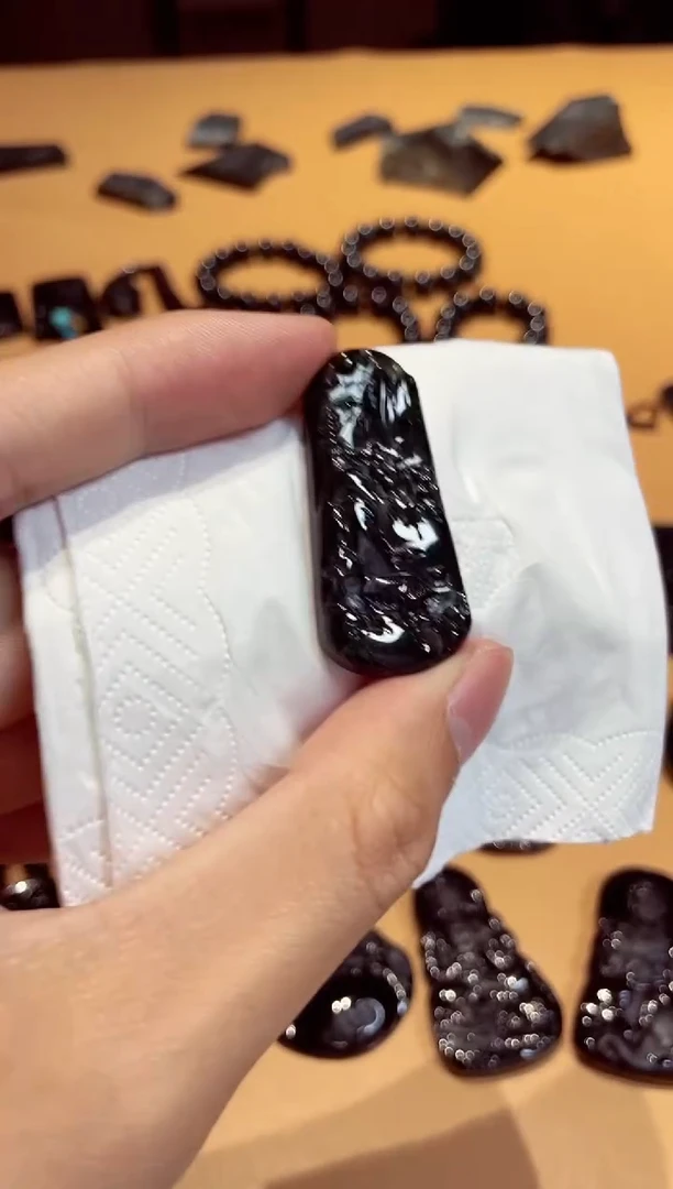翡翠未镶嵌颈饰天然翡翠a货
