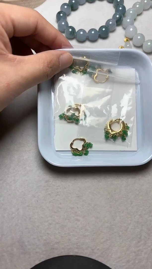 【闪购商品】翡翠耳坠未镶嵌耳坠四叶草【多样性发货一对】