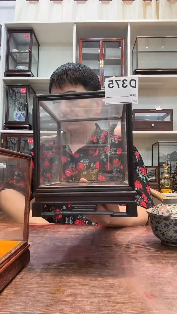 东非黑黄檀（紫光檀）14.5*14.5*14.5玻璃罩975