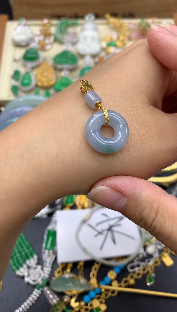 翡翠18K金镶嵌颈饰102-中国好珍宝