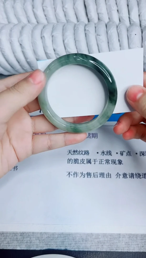 未镶嵌手镯石英质玉14/55