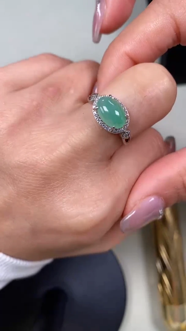 【闪购商品】翡翠戒指银S925镶嵌9605