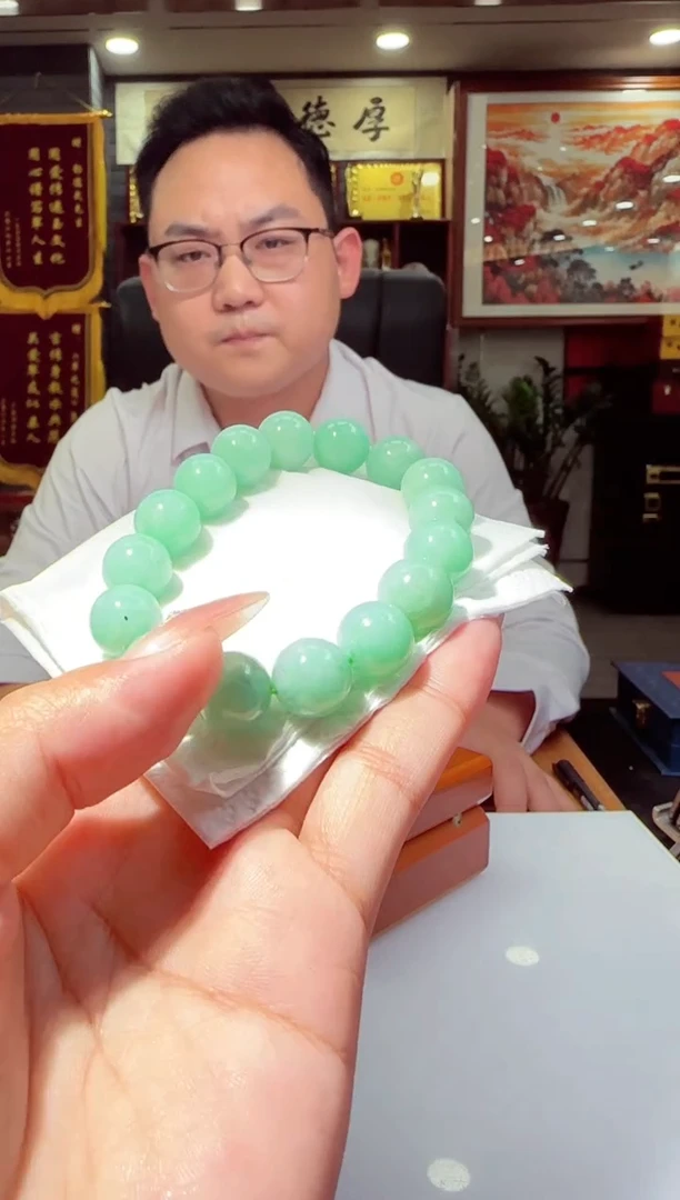 翡翠未镶嵌颈饰Y-@@YD062607