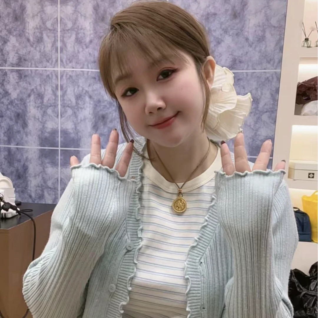 西老板春夏时尚上衣