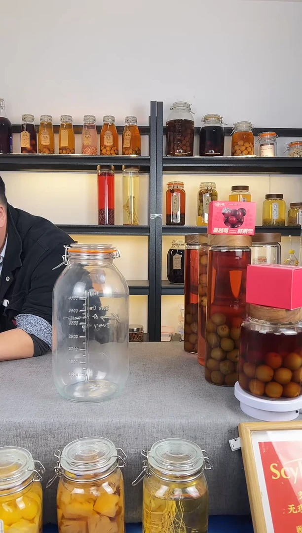 普通玻璃盖子款潘5升10斤瓶子