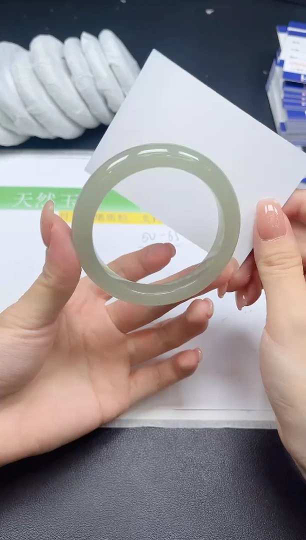 未镶嵌手镯石英质玉046-5455