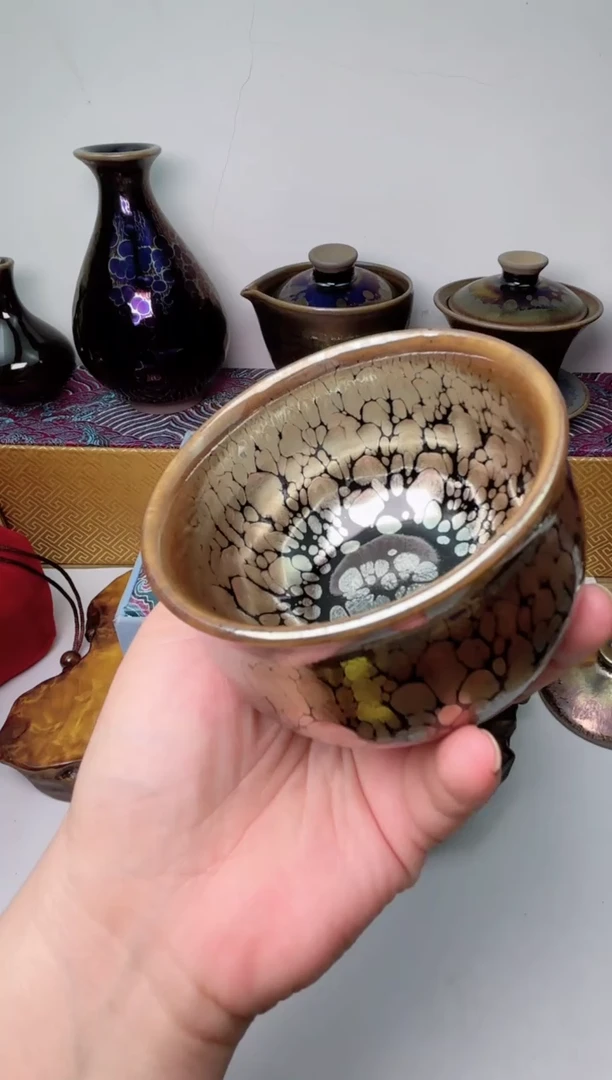 茶盏春申阁福利1只手握