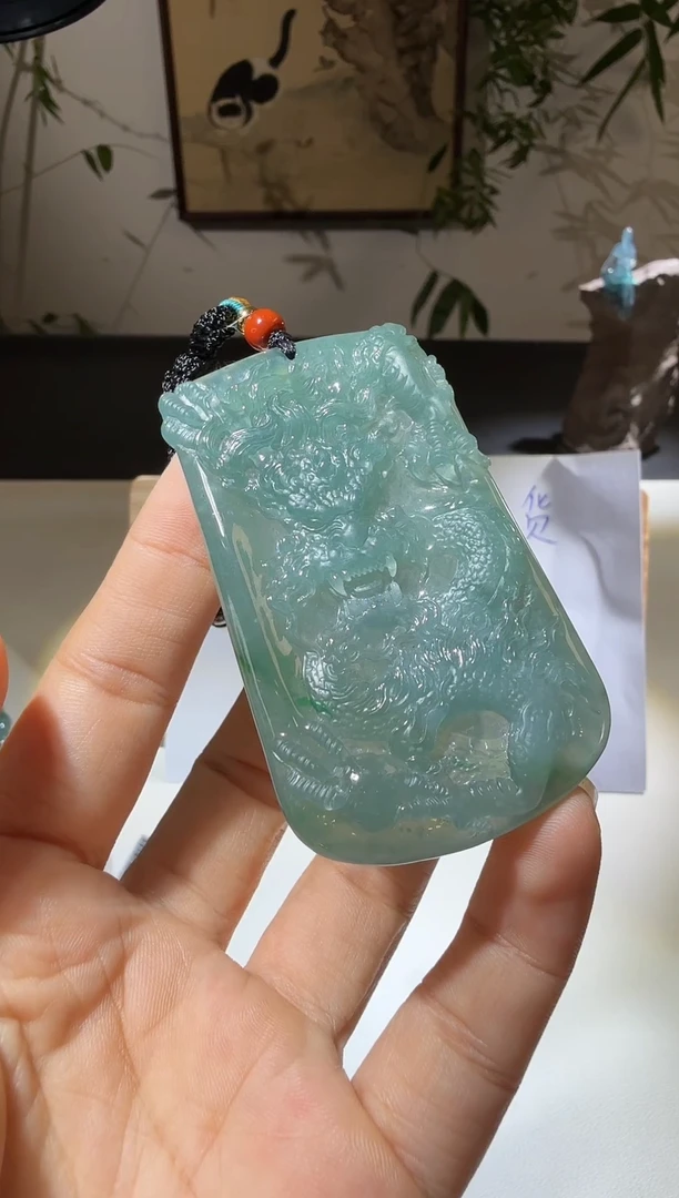 吊坠(不含链)未镶嵌翡翠龙牌