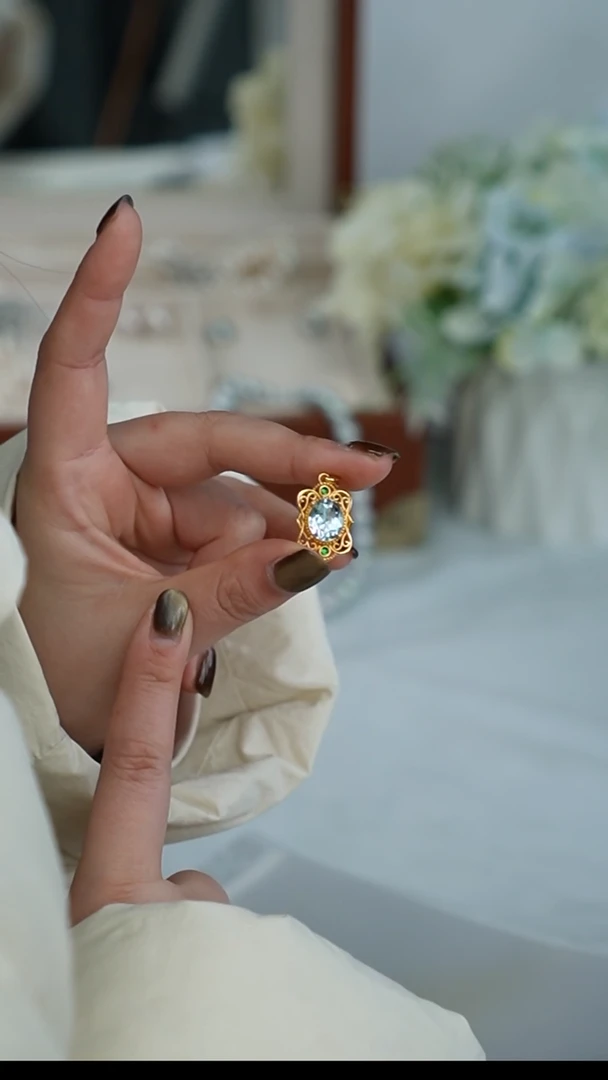 【闪购商品】托帕石吊坠(不含链)18K金镶嵌吊坠