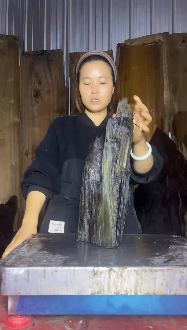 阴沉木金丝楠阴沉木