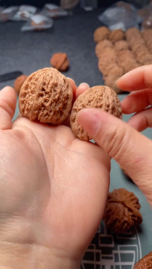 把件文玩核桃w104  南疆石 39尺