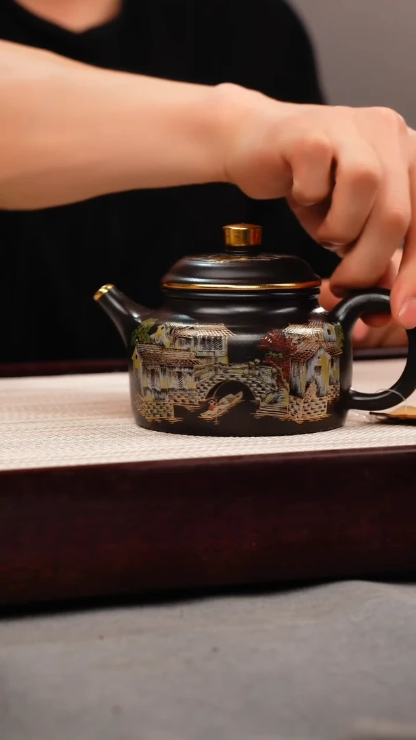 茶壶紫砂石黄 德钟 忆江南珐琅彩