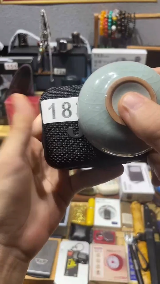 瓷片闪购商品 如图所示