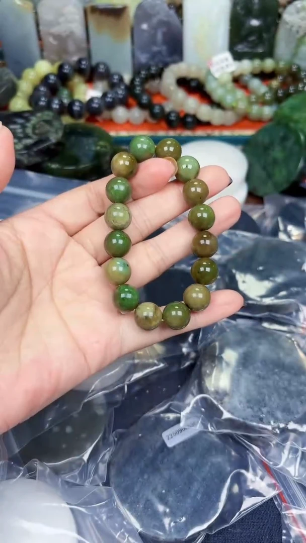 颈饰未镶嵌和田玉和田玉