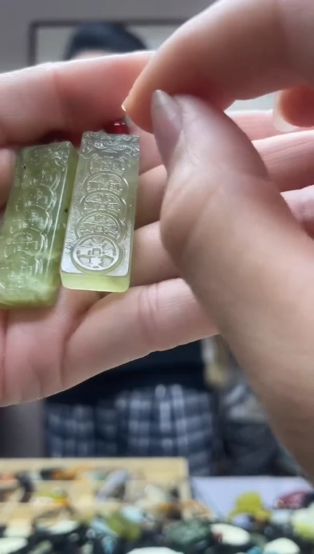 未镶嵌岫玉吊坠`多样性发货拍一发一