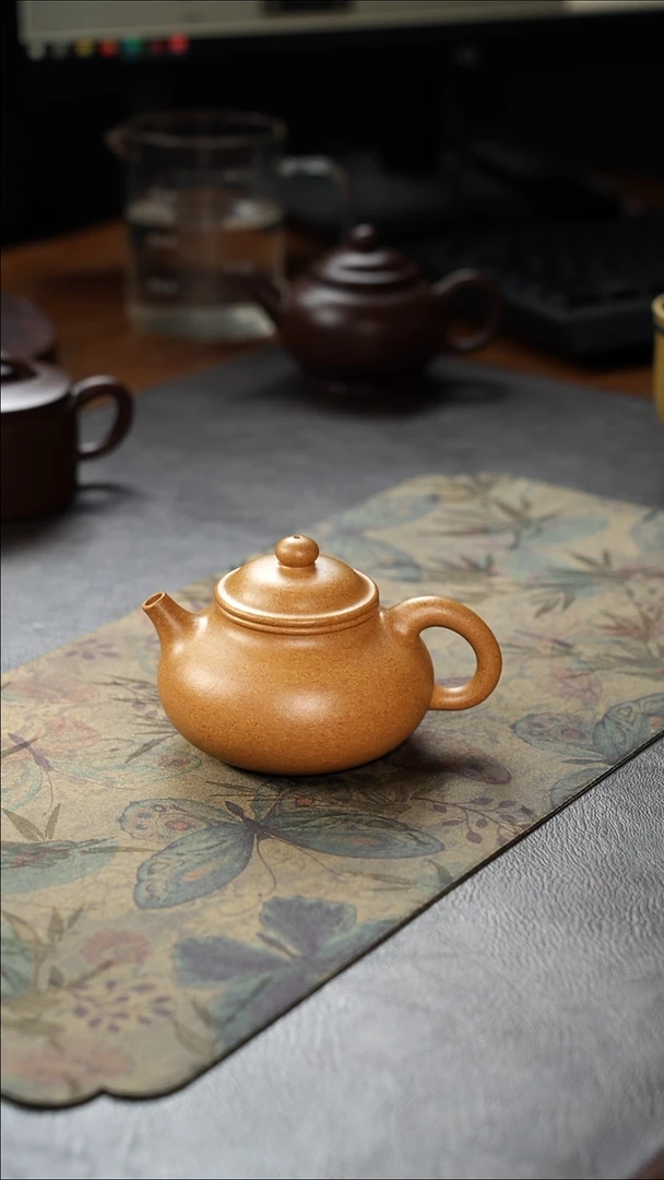 茶壶紫砂容天黄金段