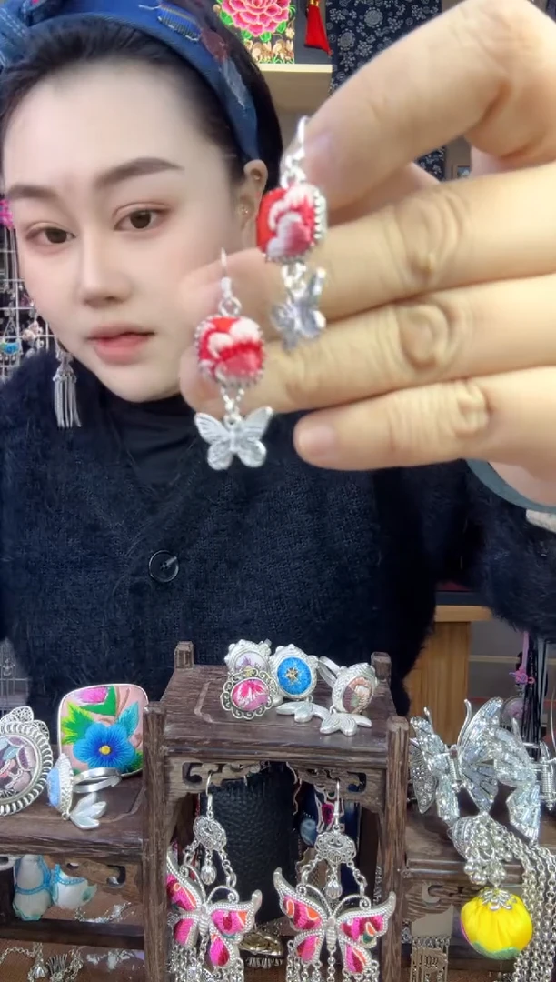 【闪购商品】刺绣非遗手工刺绣耳环