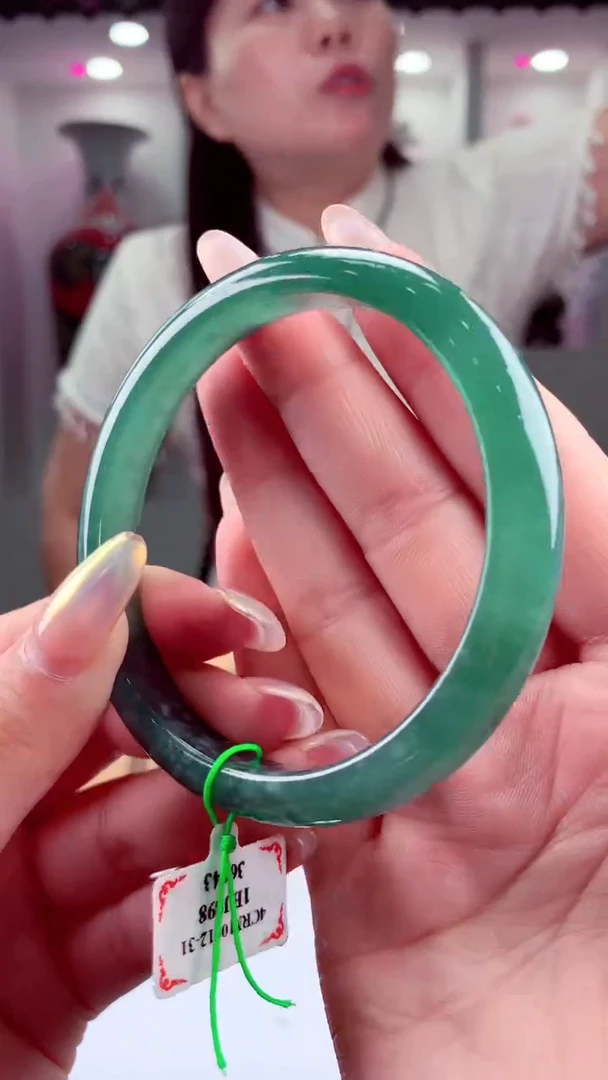 翡翠未镶嵌颈饰天然翡翠（拍一发一）