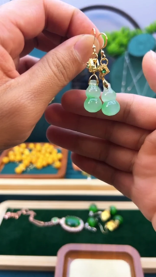 翡翠14K金镶嵌耳饰E390