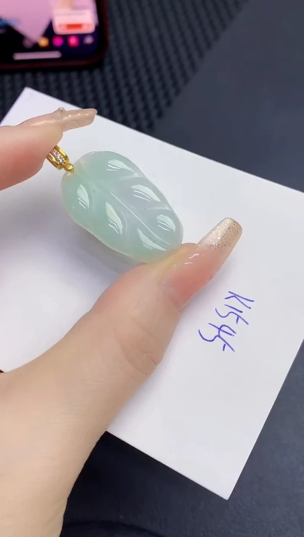 颈饰未镶嵌翡翠缅甸天然翡翠A货