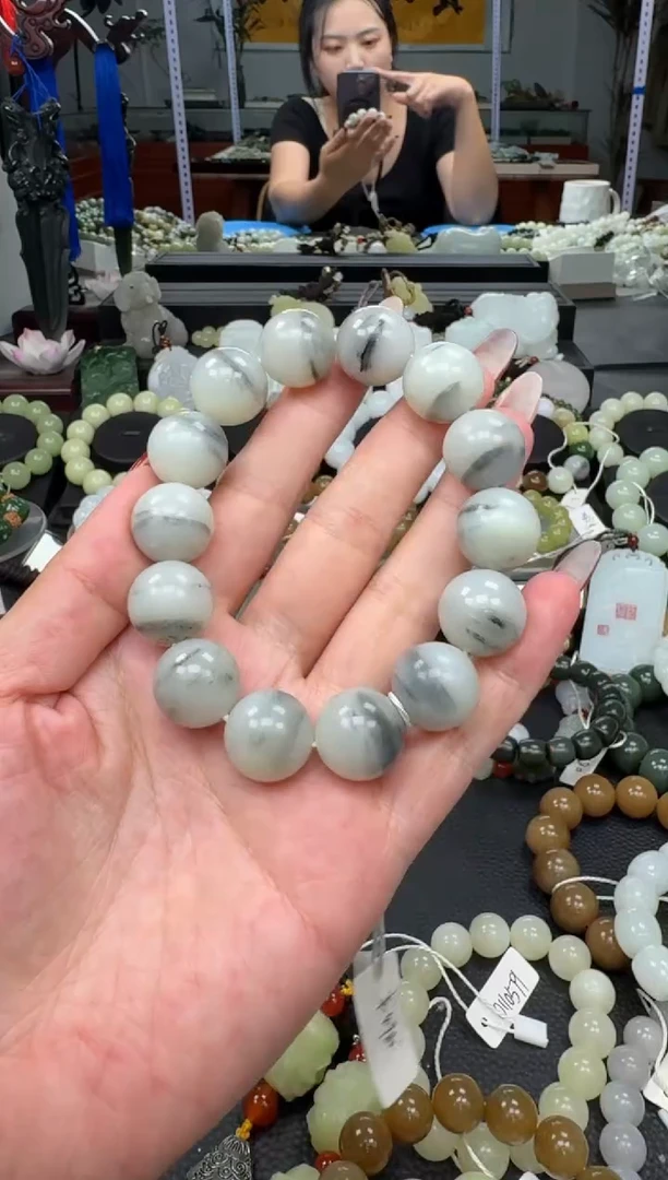 未镶嵌手链和田玉新疆青花一线天卡16