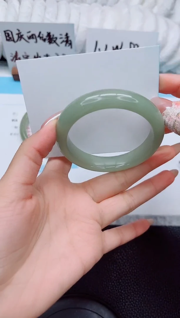 未镶嵌手镯石英质玉227-55