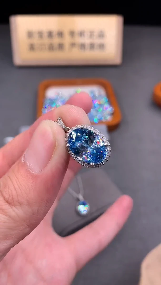 银S925镶嵌颈饰海蓝宝石2222