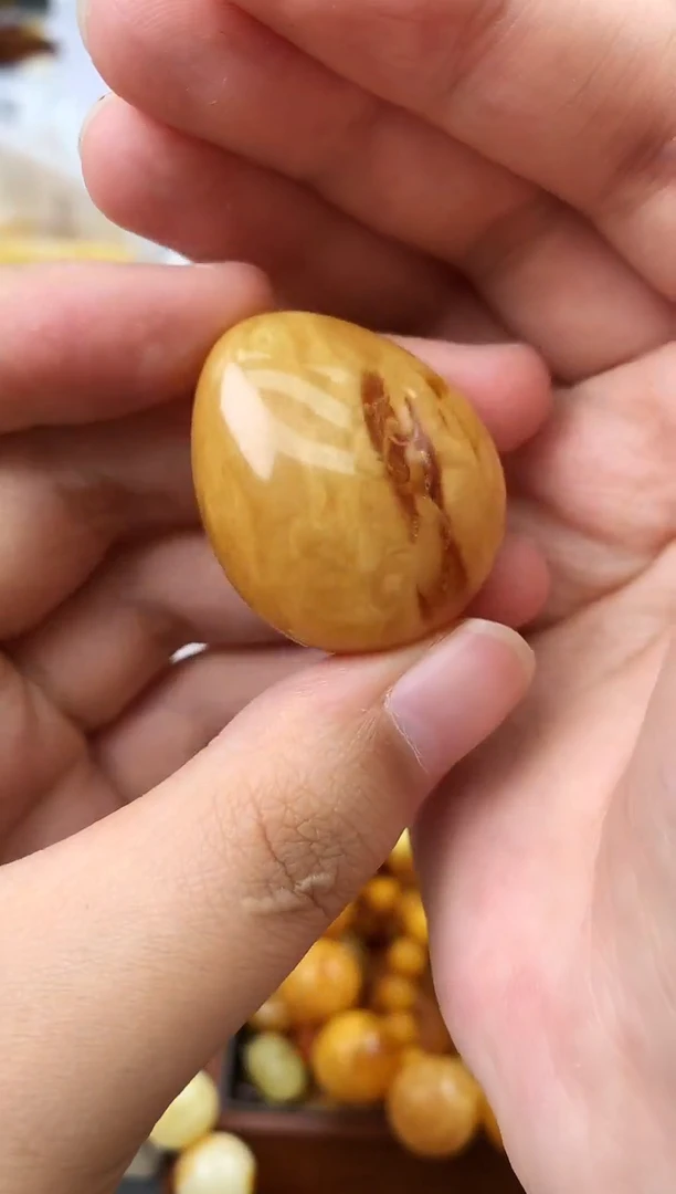 未镶嵌琥珀珠宝奇石242